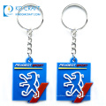 Porte-clés en caoutchouc pvc souple avec logo en relief en forme de carré personnalisé en gros de la chine avec porte-clés